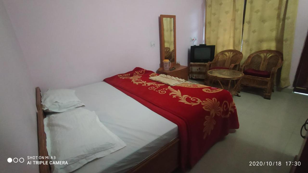 Hotel Himalayan Inn Uttarkashi Екстер'єр фото