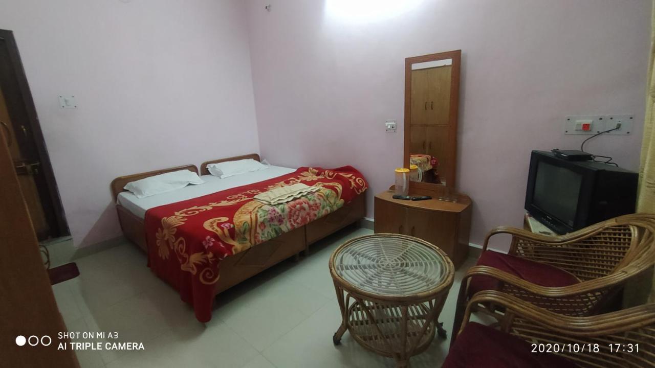 Hotel Himalayan Inn Uttarkashi Екстер'єр фото
